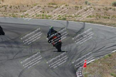 media/Apr-20-2025-AHRMA (Sun) [[393a79c373]]/Race/Group 3/Turn 4b/